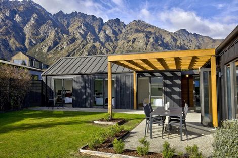 Photo of property in 56 Jacks Point Rise, Jacks Point, Queenstown, 9371