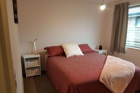 Photo of property in 2/2 Harkness Place, Westport, 7825