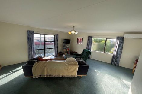 Photo of property in 1/1 Silvan Place, Bell Block, New Plymouth, 4312