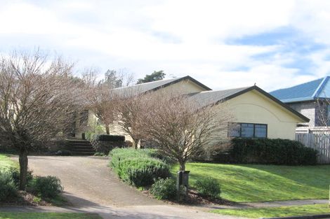 Photo of property in 4 Hollinger Place, Nawton, Hamilton, 3200