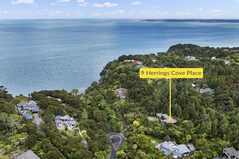 Photo of property in 6 Herrings Cove Place, Titirangi, Auckland, 0604