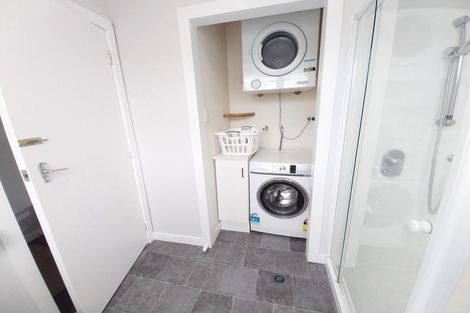 Photo of property in 179 Newlands Road, Newlands, Wellington, 6037