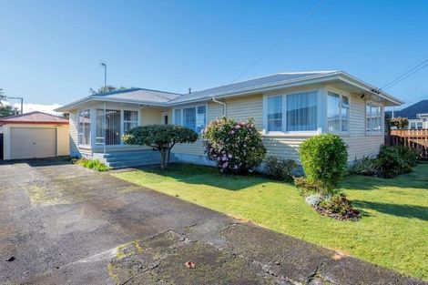 Photo of property in 27 Tawa Street, Levin, 5510
