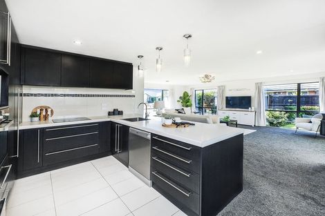 Photo of property in 25 Navy Loop, Rolleston, 7614