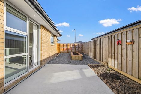 Photo of property in 37 Greig Crescent, Amberley, 7410