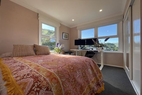 Photo of property in 28 Montgomery Avenue, Karori, Wellington, 6012