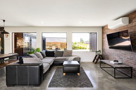 Photo of property in 22c Deseret Road, Temple View, Hamilton, 3218