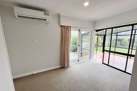 Photo of property in 53 Kirkwood Avenue, Upper Riccarton, Christchurch, 8041