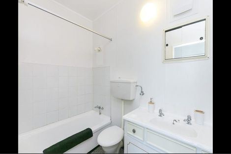 Photo of property in Hobson Court Flats, 27/70u Hobson Street, Thorndon, Wellington, 6011