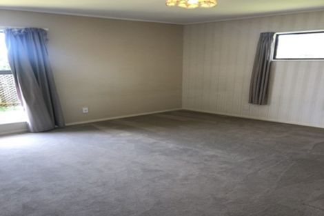 Photo of property in 15 Eclipse Place, Half Moon Bay, Auckland, 2012