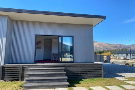 Photo of property in 11 Brewster Crescent, Lake Hawea, 9382