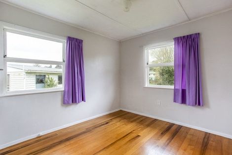 Photo of property in 71 Awaroa Road, Helensville, 0800