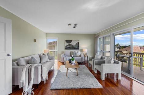 Photo of property in 10a Jaemont Avenue, Te Atatu South, Auckland, 0610