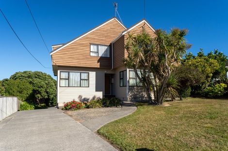 Photo of property in 19 Jillett Street, Titahi Bay, Porirua, 5022