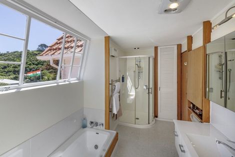 Photo of property in 14 Chamberlain Road, Karori, Wellington, 6012