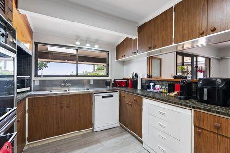 Photo of property in 19 Sanctuary Point, Sunnyhills, Auckland, 2010