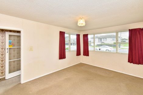 Photo of property in 70 Cargill Street, Papakura, 2110