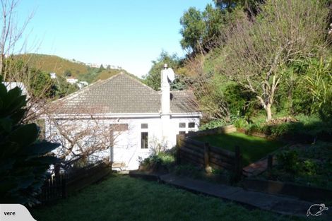Photo of property in 29 Melrose Road, Island Bay, Wellington, 6023