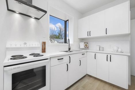 Photo of property in 12 Blankney Street, Hornby, Christchurch, 8042