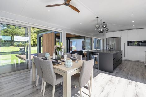 Photo of property in 20 Lancewood Way, Kinloch, Taupo, 3377