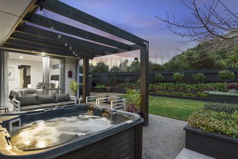 Photo of property in 298 Lakes Boulevard, Pyes Pa, Tauranga, 3112