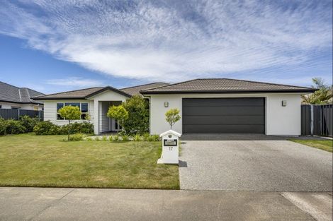 Photo of property in 17 Aoraki Road, Poraiti, Napier, 4112