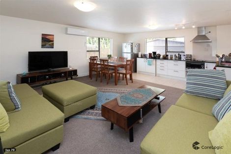 Photo of property in 9 Darren Crescent, Half Moon Bay, Auckland, 2012