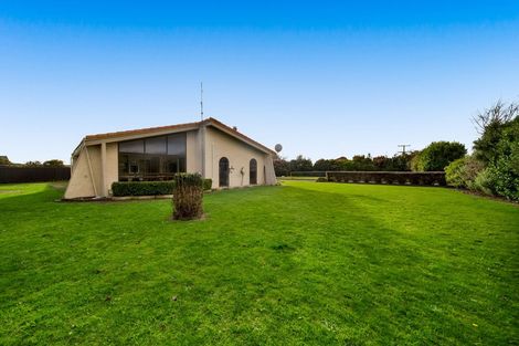 Photo of property in 301 Waihi Road, Hawera, 4673