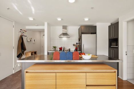 Photo of property in Sol Apartments, 13/37 Jessie Street, Te Aro, Wellington, 6011
