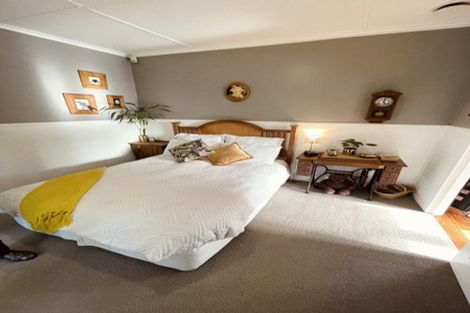 Photo of property in 9 Copley Street, New Lynn, Auckland, 0600