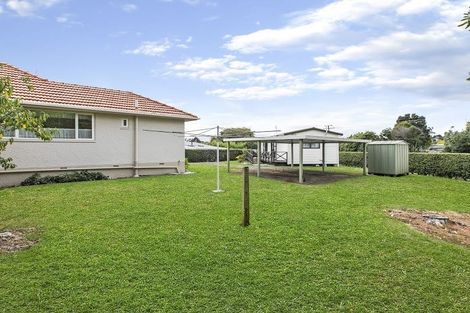 Photo of property in 110 Queen Street, Waiuku, 2123