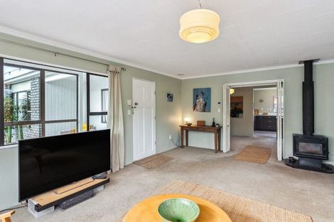 Photo of property in 38 Kapanui Road, Waikanae, 5036