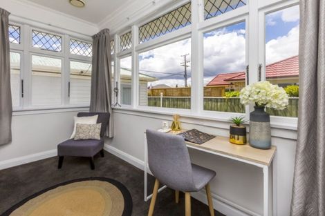 Photo of property in 50f1- King Street, Ebdentown, Upper Hutt, 5018