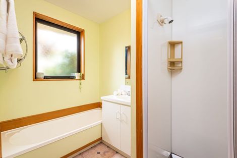 Photo of property in 33 Englefield Road, Belfast, Christchurch, 8051