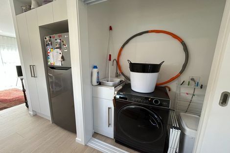 Photo of property in 29 Tomtit Crescent, Lake Hawea, 9382