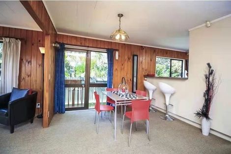 Photo of property in 20 Yeovil Road, Te Atatu Peninsula, Auckland, 0610