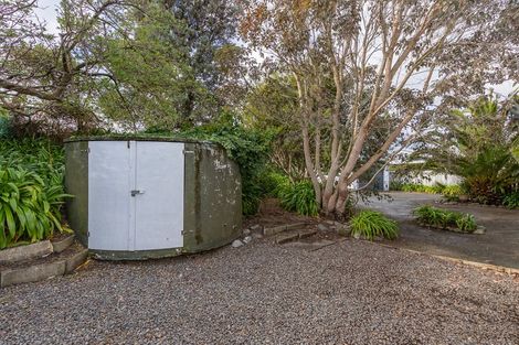 Photo of property in 63 Mazengarb Road, Paraparaumu Beach, Paraparaumu, 5032