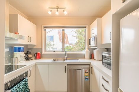 Photo of property in 2/16 Anaru Street, Raumati Beach, Paraparaumu, 5032