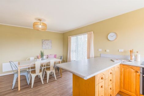 Photo of property in 191 Mazengarb Road, Paraparaumu, 5032