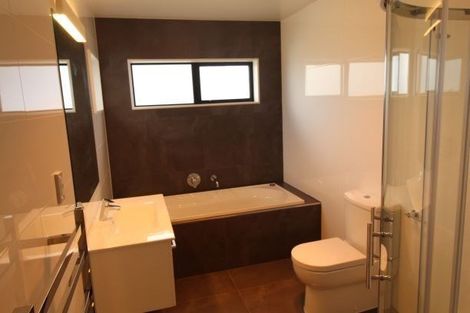 Photo of property in 79 Maka Terrace, Orewa, 0931