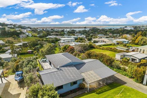 Photo of property in 22 Cullen Street, Mangawhai Heads, Mangawhai, 0505