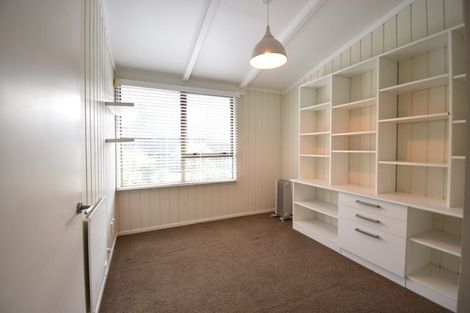 Photo of property in 1/12 Westbourne Road, Murrays Bay, Auckland, 0630