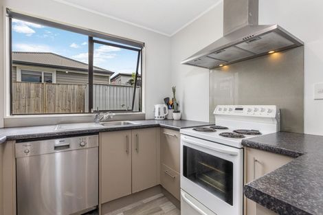 Photo of property in 7d Collingwood Road, Waiuku, 2123