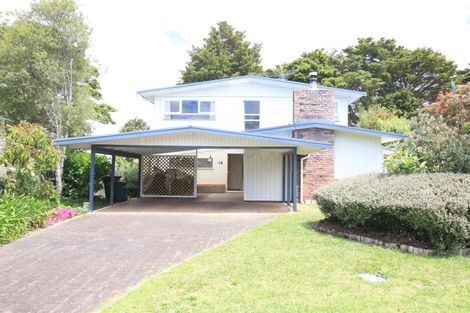 Photo of property in 14 Totara Grove, Hillcrest, Auckland, 0627