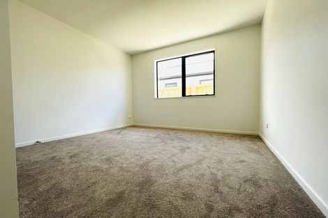 Photo of property in 22 Karihi Road, Karaka, 2113