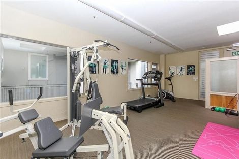Photo of property in 22 Liardet Apartments, 203/22 Liardet Street, New Plymouth, 4310