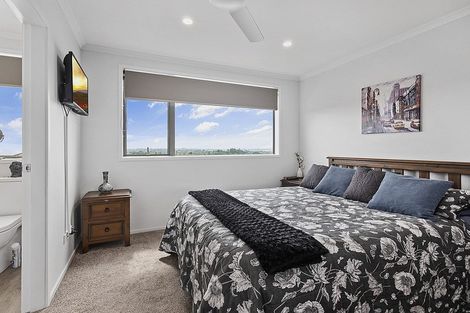 Photo of property in 43 Orion Drive, Welcome Bay, Tauranga, 3112