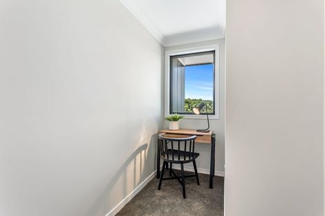 Photo of property in 12 Tima Lane, Mangere Bridge, Auckland, 2022