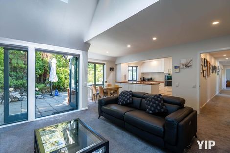 Photo of property in 17a Simla Crescent, Khandallah, Wellington, 6035