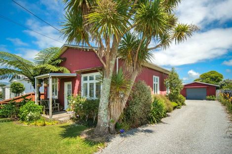 Photo of property in 150 Derby Street, Westport, 7825